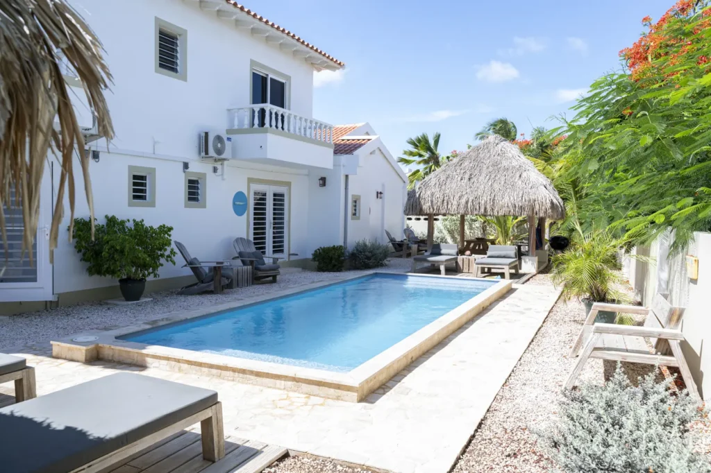 Bliss Bonaire Resort zwembad
