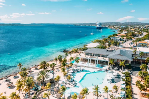 Van der Valk Plaza Beach & Dive Resort Bonaire direct aan zee