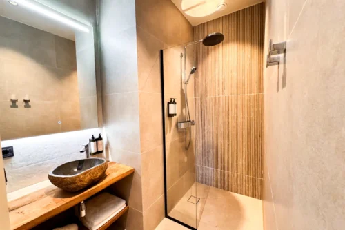 Van der valk Bonaire badkamer