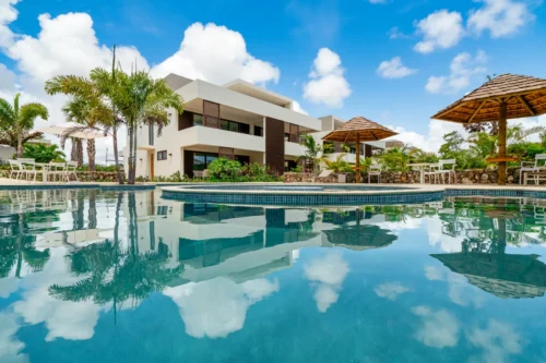 Jan Sofat Lux Curacao Zwembad